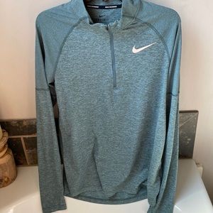 Nike performance pullover